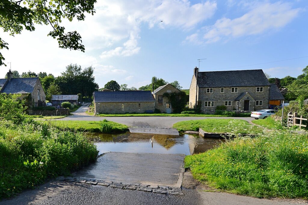 Upper to Lower Slaughter Walk